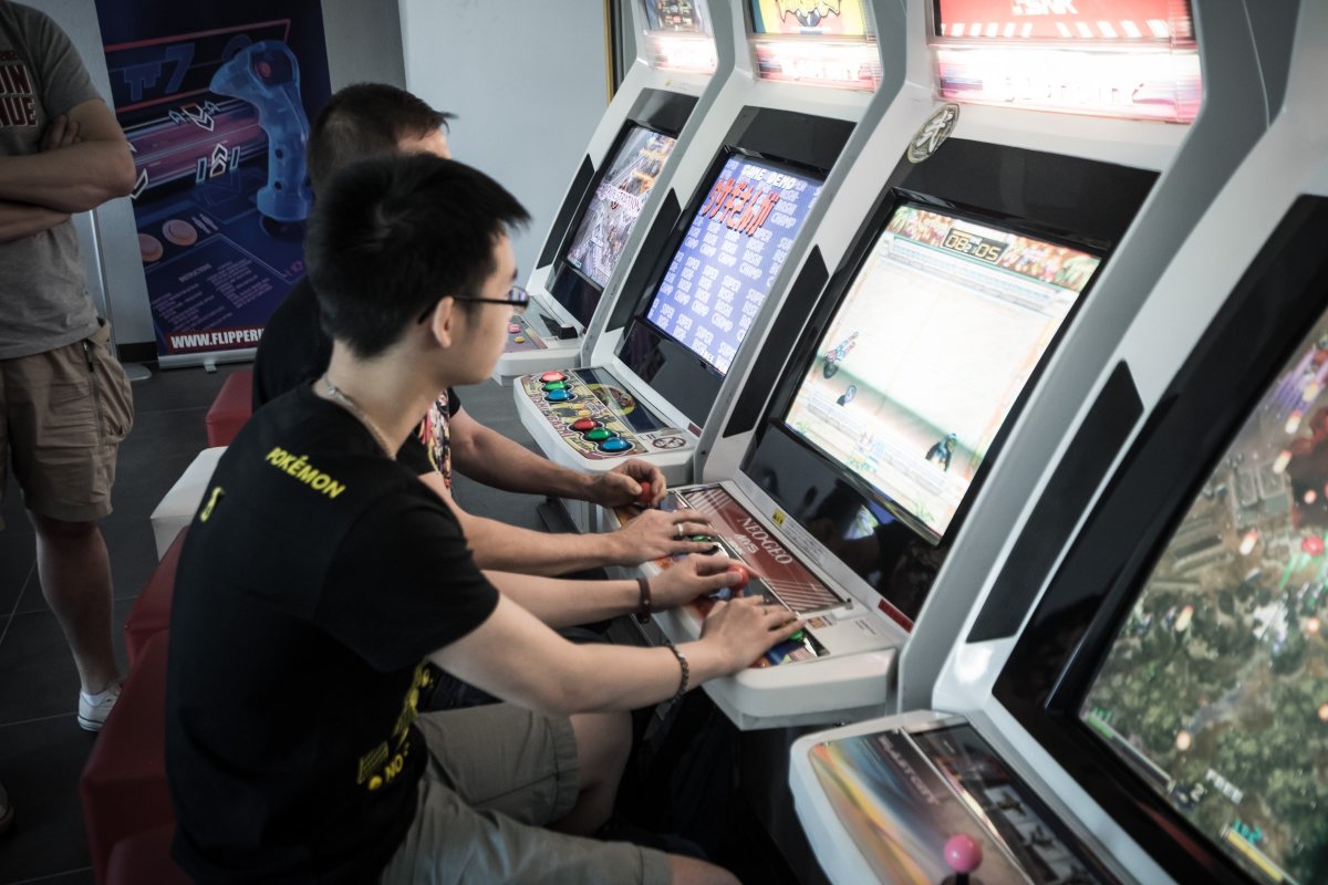 Retro arcade machines in the games room